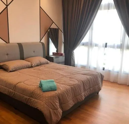 Paradigm Residence New 5-6Pax